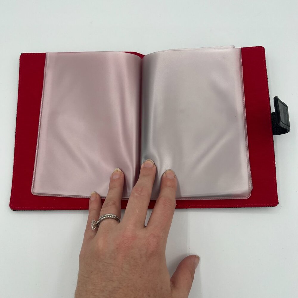 Kate Spade Black & White Photo Album with Leather Trim - Picture 4 of 7